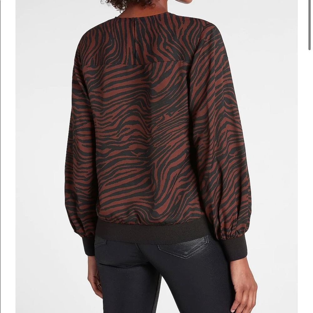 Express Zebra Print Strong Shoulder Blouse - Picture 2 of 3